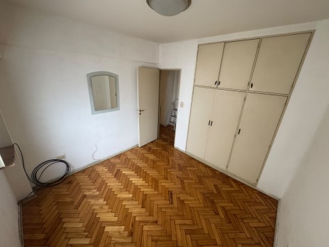 AV INDEPENDENCIA 1681